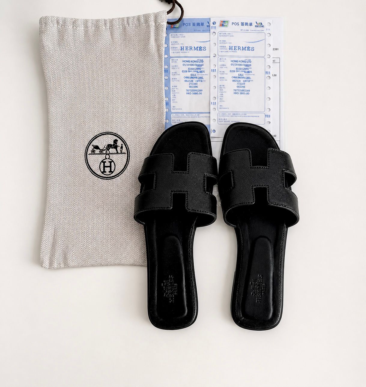 HERMÈS ORAN LEATHER SANDALS