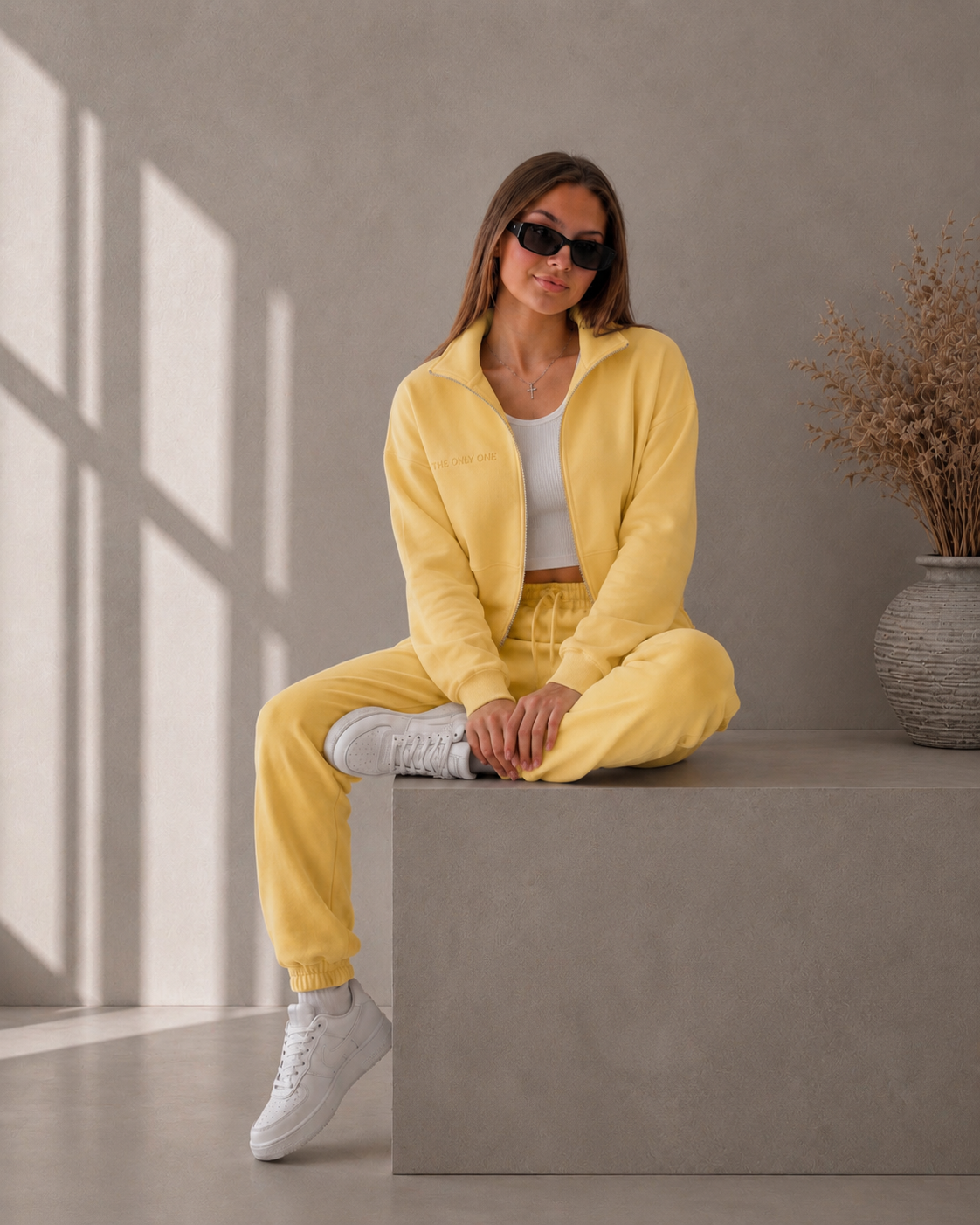 ✨ THE ONLY ONE ✨ Yellow