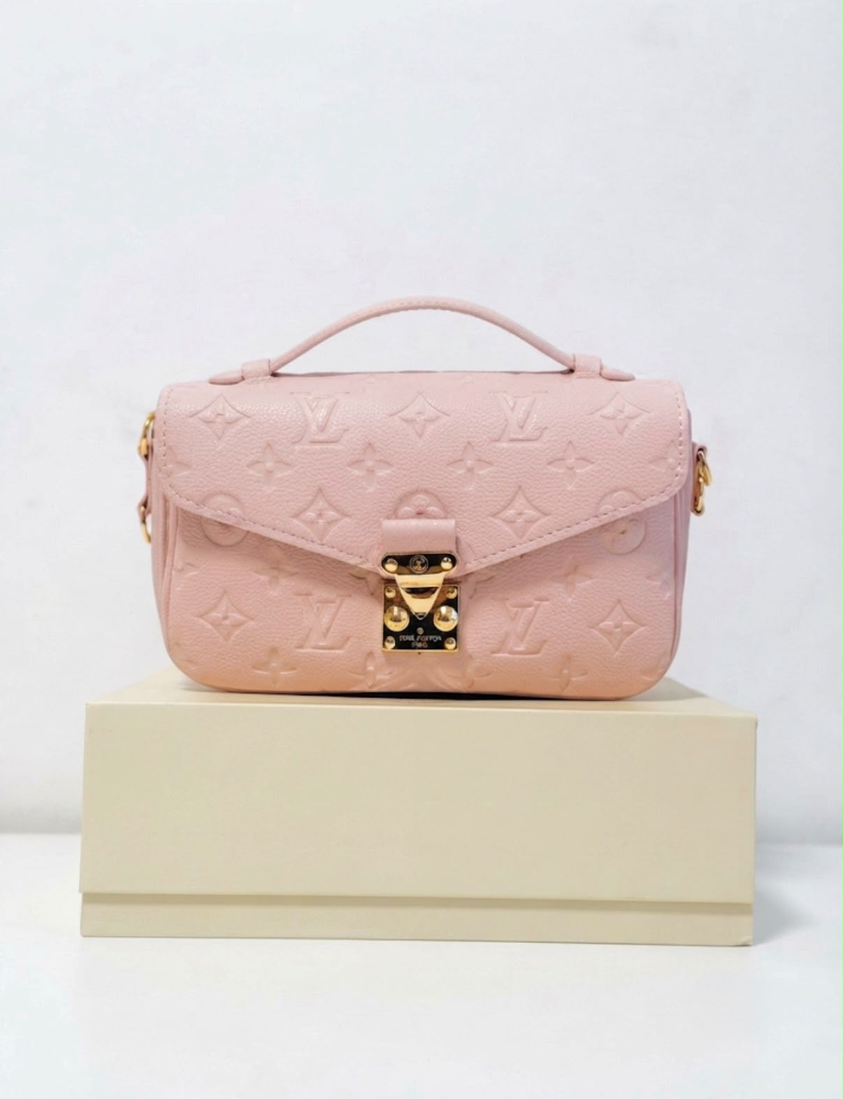 LOUIS VUITTON POCHETTE MÉTIS