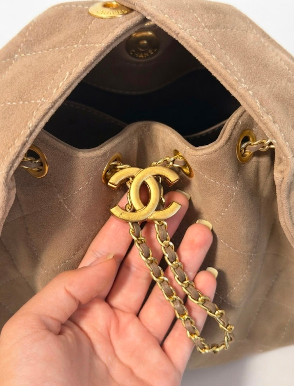 CHANEL CHAIN DRAWSTRING BAG