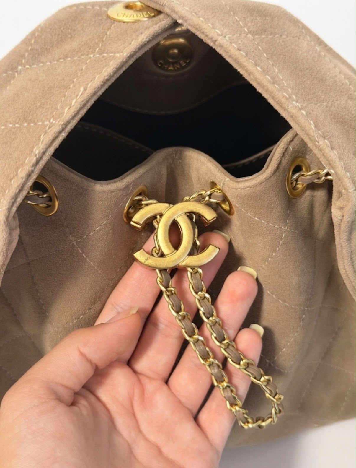 CHANEL CHAIN DRAWSTRING BAG