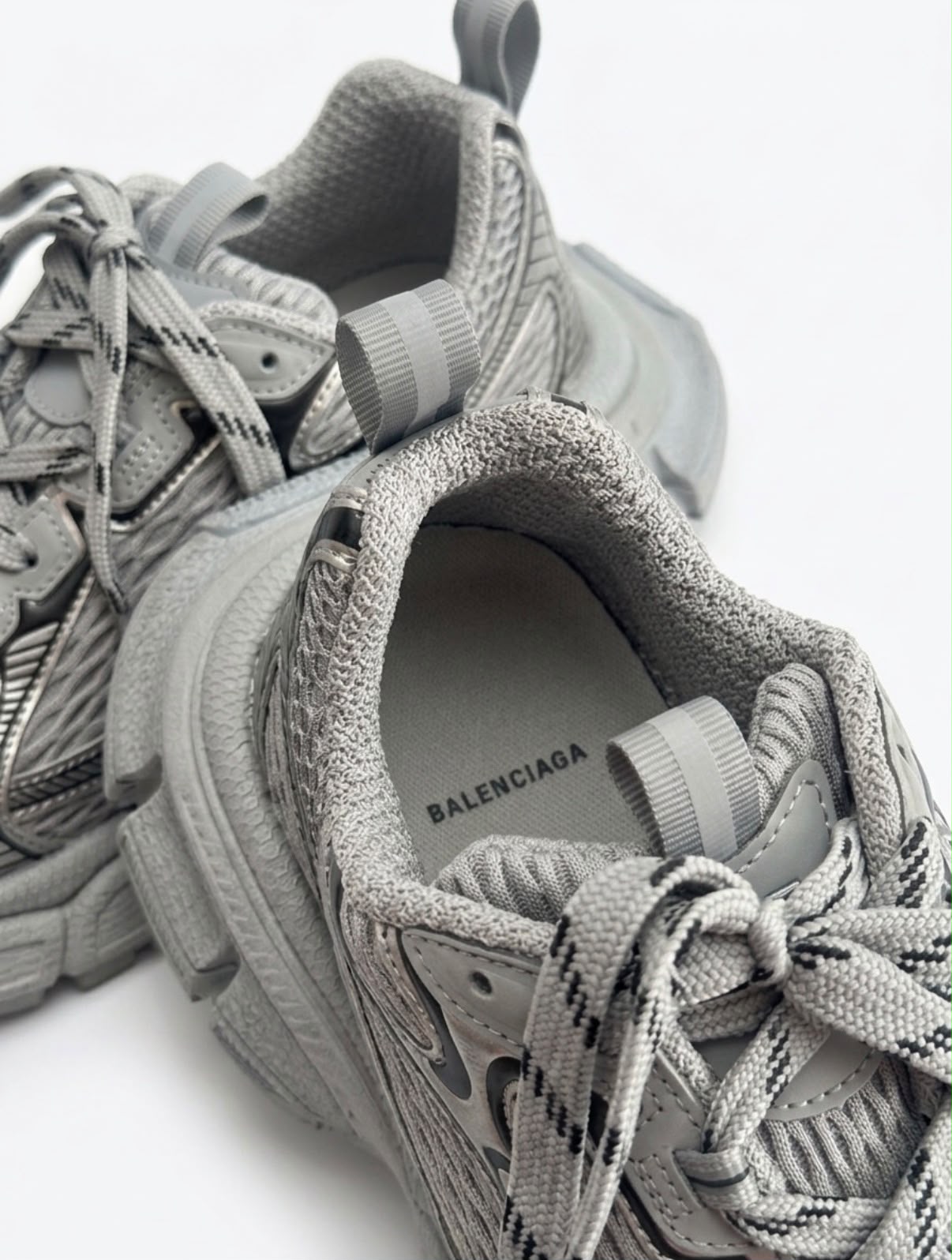 BALENCIAGA 3XL