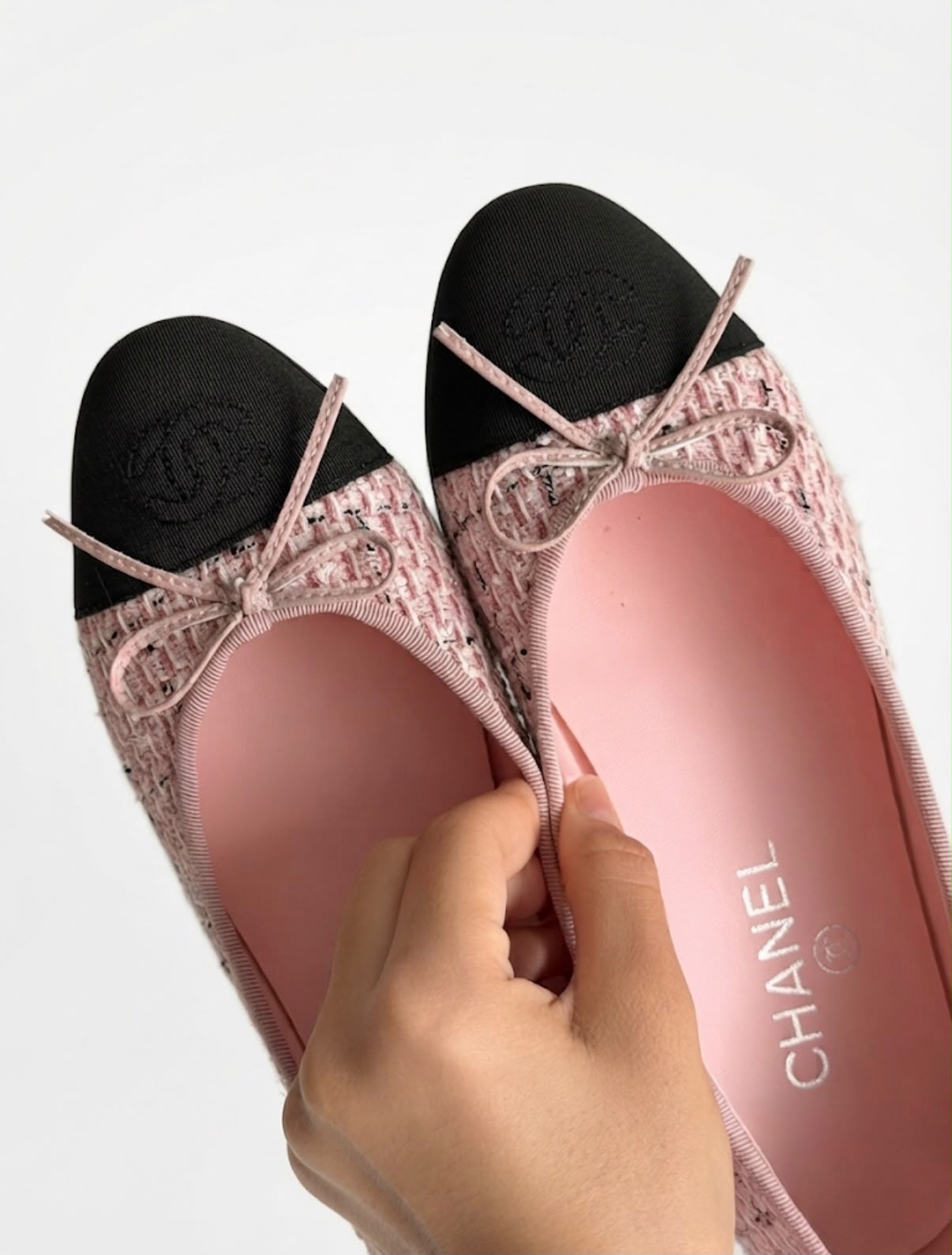 CHANEL TWEED CAP-TOE BALLET FLATS