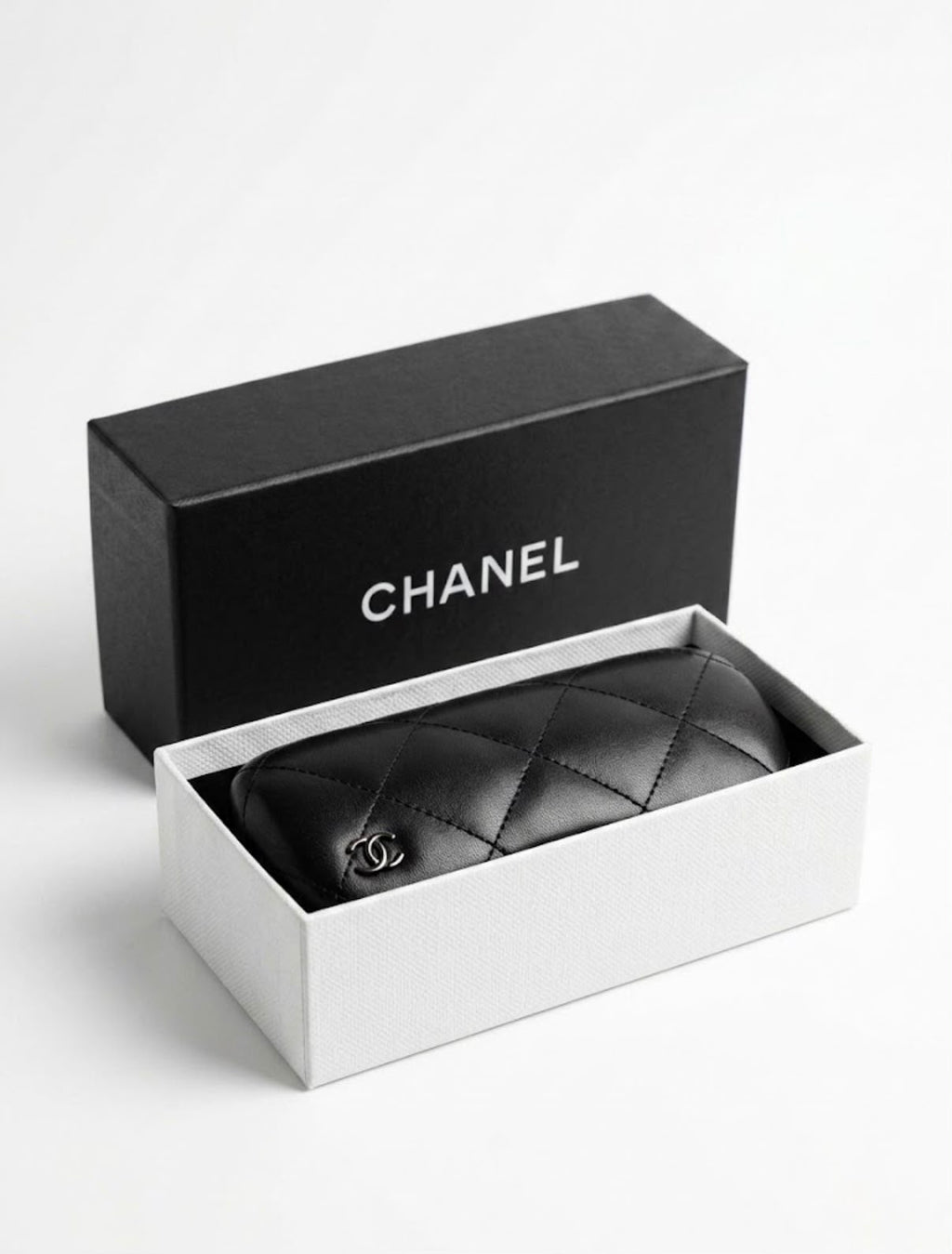 CHANEL SIGNATURE OVAL