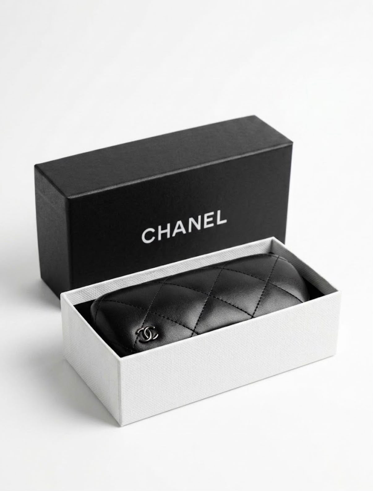 CHANEL SIGNATURE OVAL